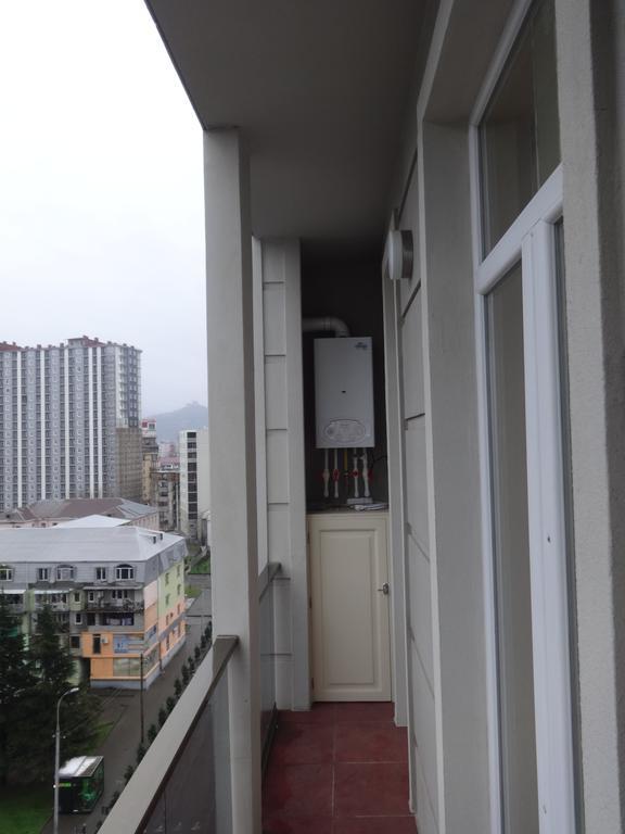 Buoy Rooms Batumi Ngoại thất bức ảnh