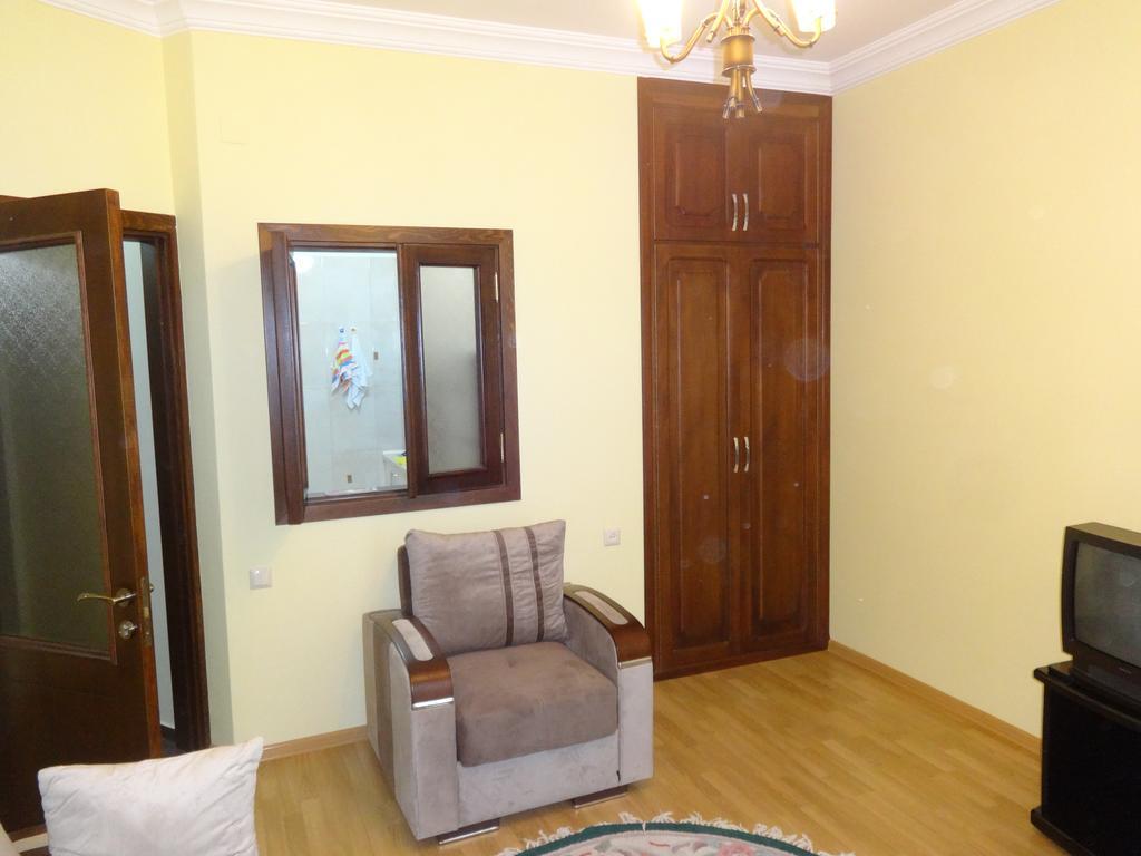 Buoy Rooms Batumi Ngoại thất bức ảnh